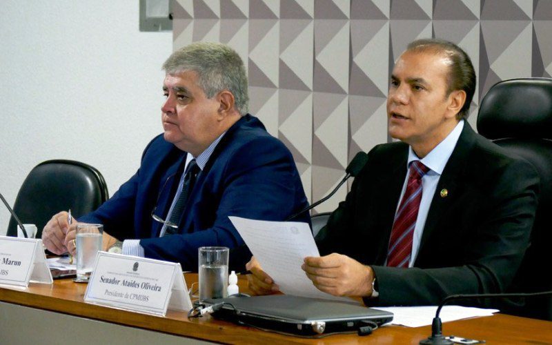 Deputado Carlos Marun (E), relator da CPMI da JBS, e senador Ataídes Oliveira, presidente do colegiado