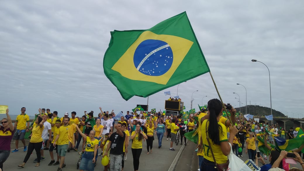 Manifestações a favor de Bolsonaro marcam o domingo (21)