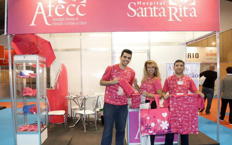 No estande, cedido pela Acaps, a Afecc apresentará produtos confeccionados exclusivamente para o movimento Outubro Rosa 2019