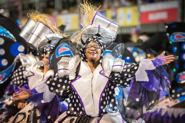 Saiba tudo sobre o terceiro dia de desfiles do Carnaval de Vitória!
