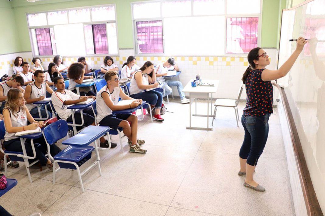 Ensino médio poderá ter ano a mais em 2021 – ES Brasil